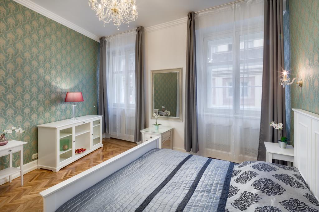 Smetanovo Nabrezi - Riverview Old Town Apartment براغ المظهر الخارجي الصورة