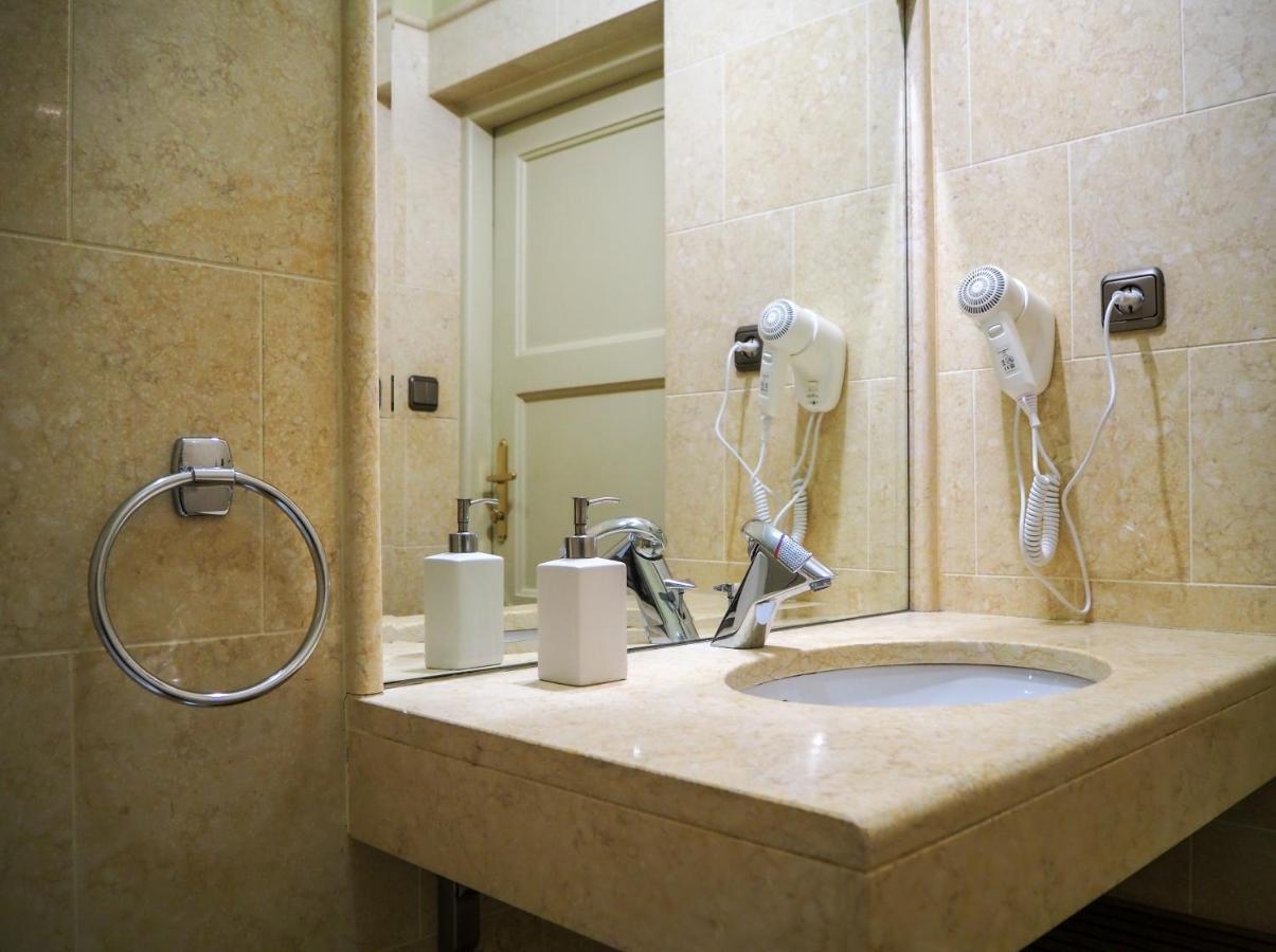 Smetanovo Nabrezi - Riverview Old Town Apartment براغ المظهر الخارجي الصورة